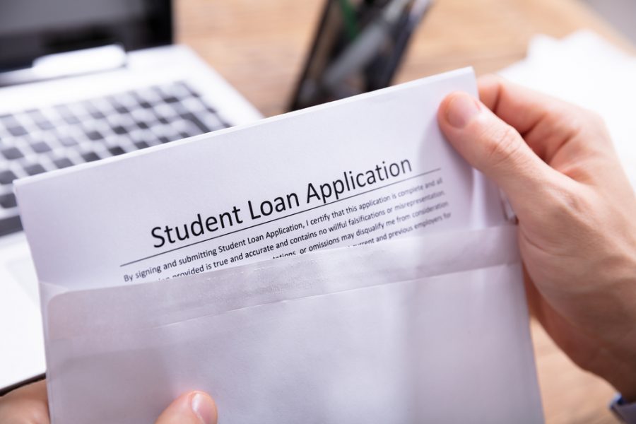 can-you-take-out-a-student-loan-for-living-expenses-consumer-boomer